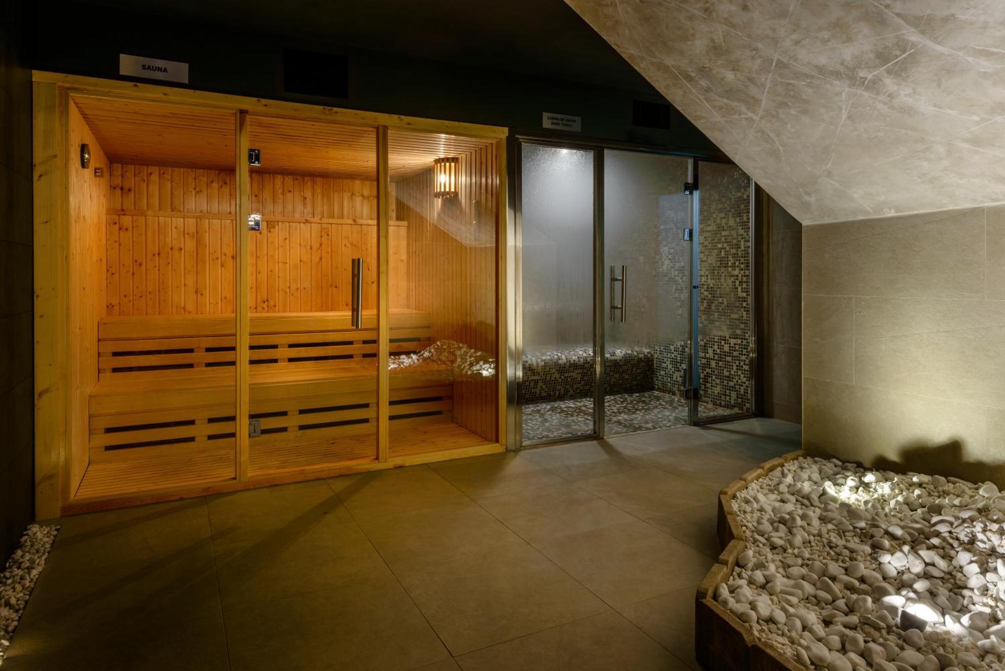 Oroel Hotel & Spa Jaca Exterior foto
